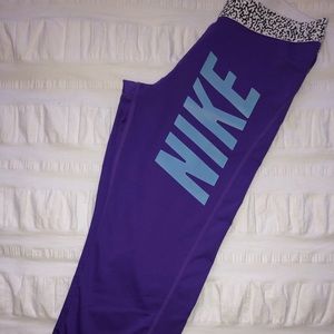 Nike cropped leggings